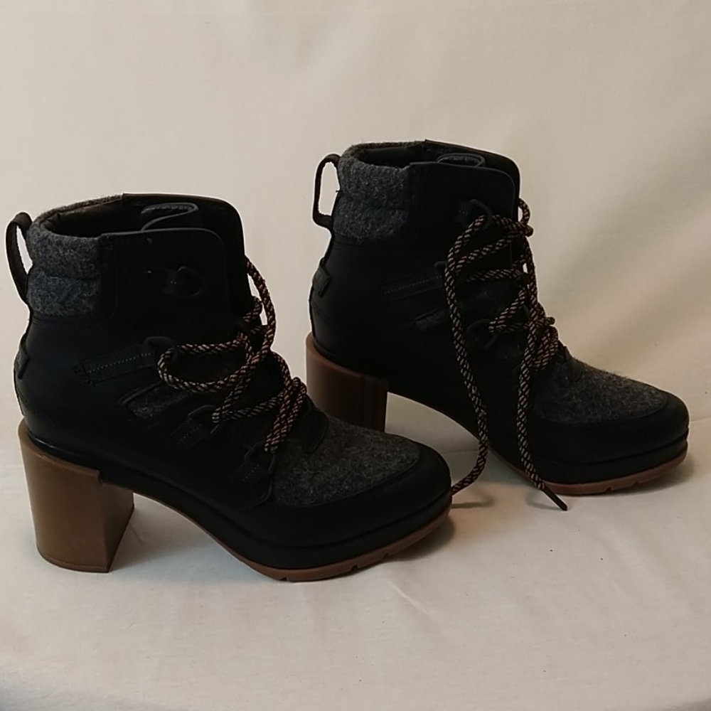 Boots - Picture 2 of 7